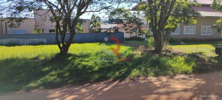 Imagem Casa de Condomínio com 3 Quartos à Venda, 155 m² em Estância Turística De Paranapanema - Paranapanema