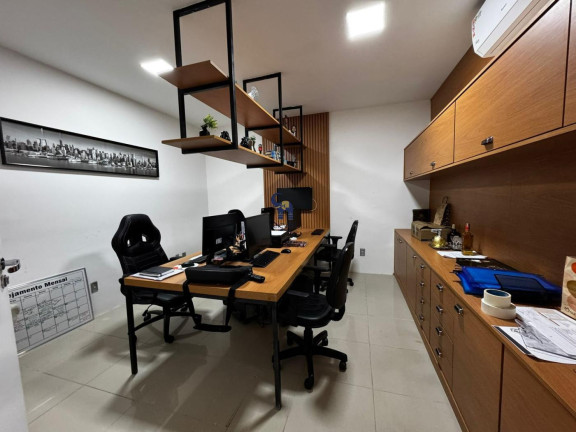 Imagem Casa com 10 Quartos à Venda, 271 m² em Barra - Salvador Imagem Casa com 10 Quartos à Venda, 271 m² em Barra - Salvador