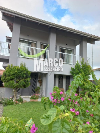Casa com 5 Quartos à Venda, 450 m² em Centro - Balneário Barra Do Sul