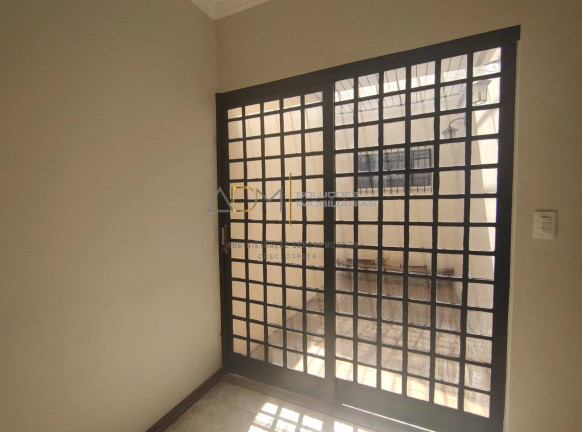 Imagem Casa com 4 Quartos à Venda, 400 m² em Vila Pinheiro Machado - Botucatu
