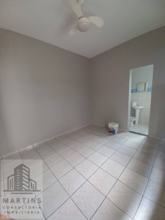 Imagem Kitnet com 1 Quarto à Venda, 35 m² em Encruzilhada - Santos