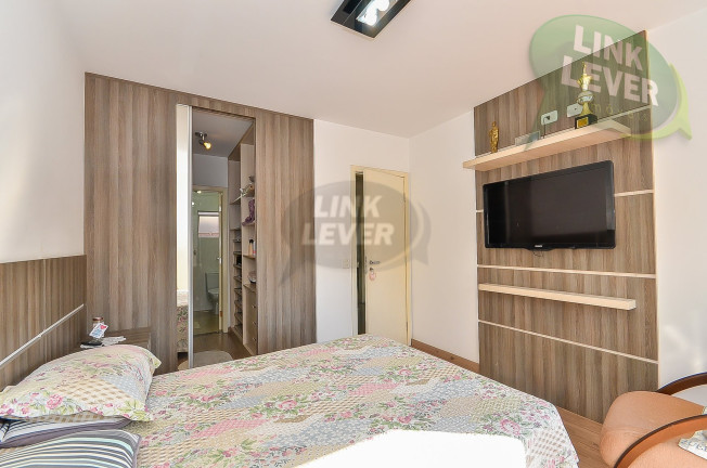 Imagem Sobrado com 3 Quartos à Venda, 164 m² em Boa Vista - Curitiba