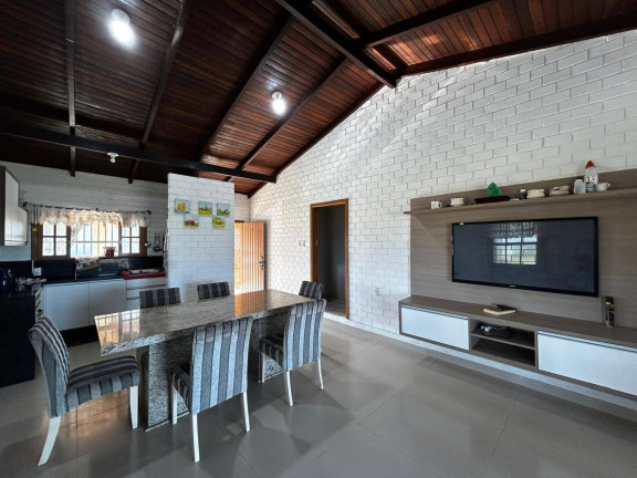 Imagem Casa com 3 Quartos à Venda, 518 m² em Centro - Barra Velha