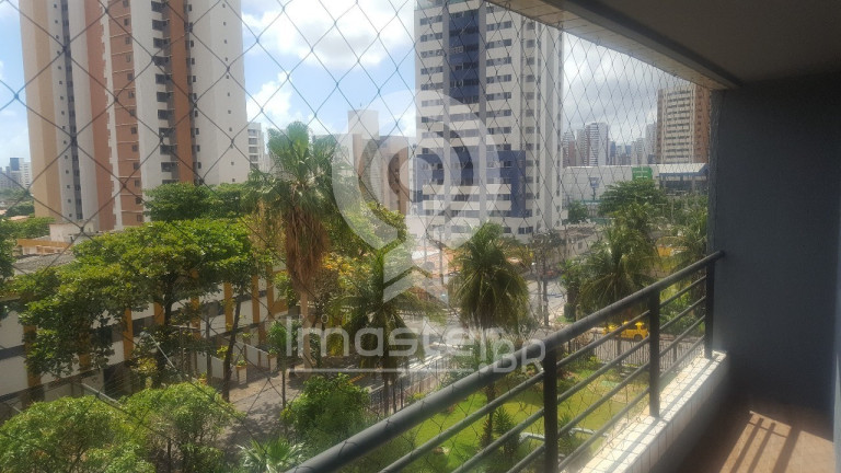 Imagem Apartamento com 3 Quartos à Venda, 126 m² em Varjota - Fortaleza Imagem Apartamento com 3 Quartos à Venda, 126 m² em Varjota - Fortaleza
