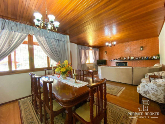Imagem Casa com 5 Quartos à Venda, 250 m² em Iucas - Teresópolis Imagem Casa com 5 Quartos à Venda, 250 m² em Iucas - Teresópolis