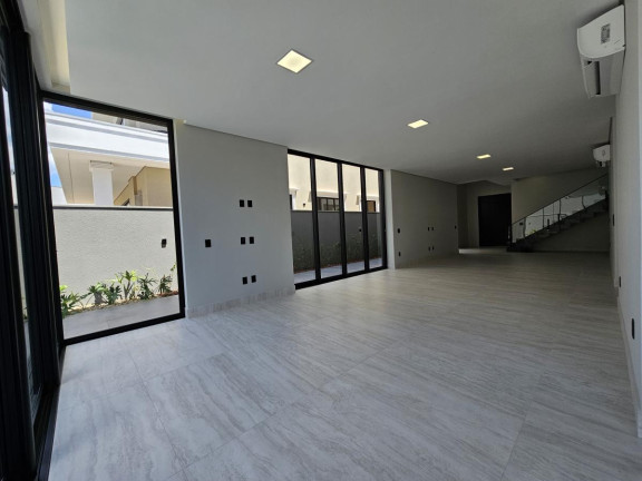 Imagem Casa com 4 Quartos à Venda, 320 m² em Vila Yolanda - Foz Do Iguaçu Imagem Casa com 4 Quartos à Venda, 320 m² em Vila Yolanda - Foz Do Iguaçu