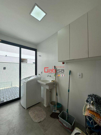 Imagem Casa com 4 Quartos à Venda, 381 m² em Guriri - Cabo Frio