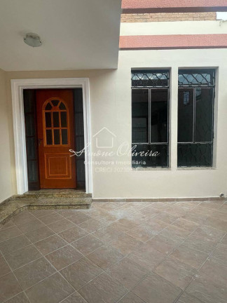 Imagem Sobrado com 8 Quartos à Venda, 224 m² em Centro - Taubaté Imagem Sobrado com 8 Quartos à Venda, 224 m² em Centro - Taubaté