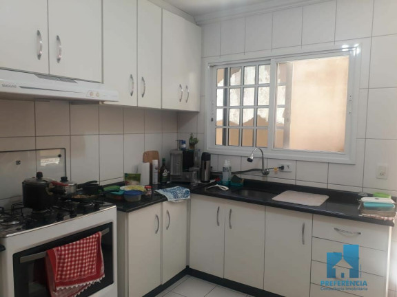 Imagem Sobrado com 4 Quartos à Venda, 209 m² em Uvaranas - Ponta Grossa