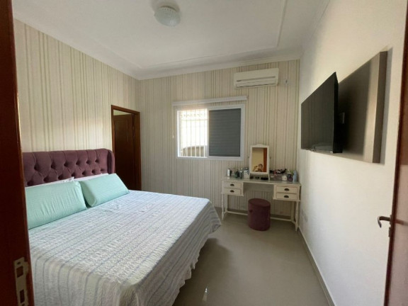 Imagem Casa com 4 Quartos à Venda, 160 m² em Flórida - Praia Grande Imagem Casa com 4 Quartos à Venda, 160 m² em Flórida - Praia Grande