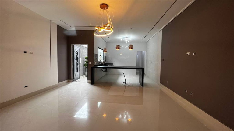 Imagem Casa com 3 Quartos à Venda, 116 m² em Caiçara - Praia Grande Imagem Casa com 3 Quartos à Venda, 116 m² em Caiçara - Praia Grande