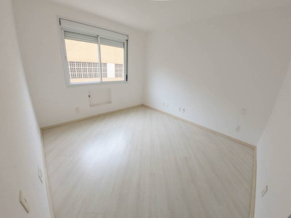 Imagem Apartamento com 2 Quartos à Venda, 63 m² em Passo Da Areia - Porto Alegre Imagem Apartamento com 2 Quartos à Venda, 63 m² em Passo Da Areia - Porto Alegre