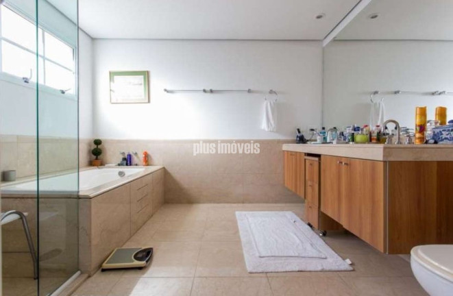 Imagem Casa com 4 Quartos à Venda ou Locação, 520 m² em Jardim Europa - São Paulo Imagem Casa com 4 Quartos à Venda ou Locação, 520 m² em Jardim Europa - São Paulo