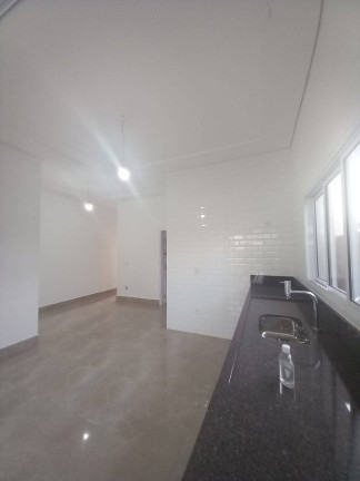 Imagem Casa com 3 Quartos à Venda, 300 m² em Piracangaguá - Taubaté Imagem Casa com 3 Quartos à Venda, 300 m² em Piracangaguá - Taubaté