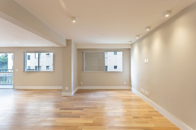 Imagem Imóvel com 2 Quartos à Venda, 161 m² em Moema - São Paulo Imagem Imóvel com 2 Quartos à Venda, 161 m² em Moema - São Paulo