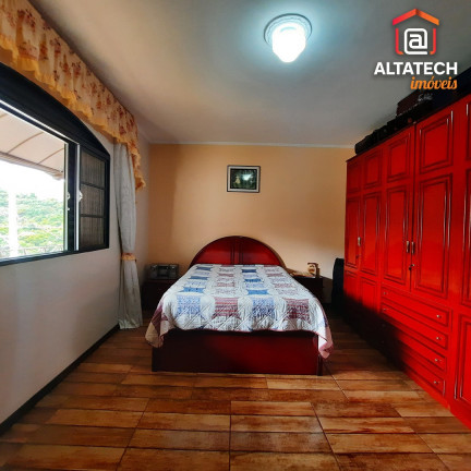 Imagem Casa com 2 Quartos à Venda, 223 m² em Jardim Ipê - Poços De Caldas