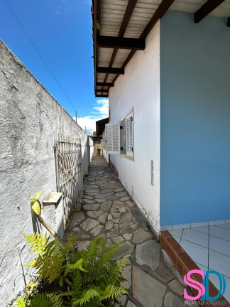 Imagem Casa com 5 Quartos à Venda, 140 m² em Centro - Ubatuba