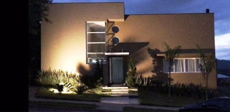 Casa com 3 Quartos à Venda, 330 m² em Condomínio Figueira Garden - Atibaia