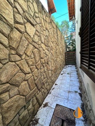 Imagem Casa com 2 Quartos à Venda, 121 m² em Centro - Maricá
