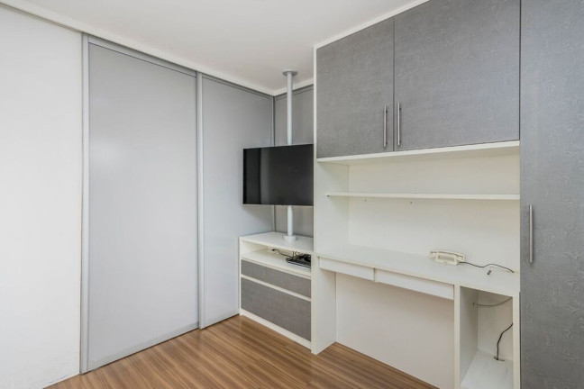Imagem Imóvel com 3 Quartos à Venda, 76 m² em Jardim Carvalho - Porto Alegre Imagem Imóvel com 3 Quartos à Venda, 76 m² em Jardim Carvalho - Porto Alegre