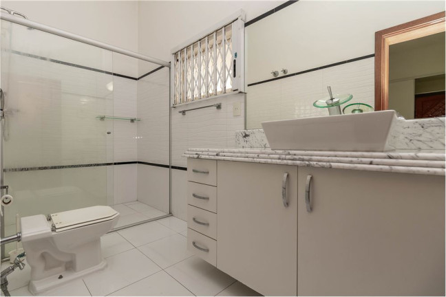Imagem Casa com 4 Quartos à Venda,  em Chácara Inglesa - São Paulo