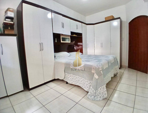 Imagem Casa com 3 Quartos à Venda, 216 m² em Vila Pantaleão - Caçapava Imagem Casa com 3 Quartos à Venda, 216 m² em Vila Pantaleão - Caçapava