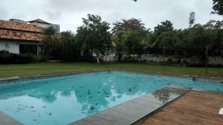 Imagem Casa de Condomínio com 8 Quartos à Venda, 1.340 m² em Barra Da Tijuca - Rio De Janeiro Imagem Casa de Condomínio com 8 Quartos à Venda, 1.340 m² em Barra Da Tijuca - Rio De Janeiro