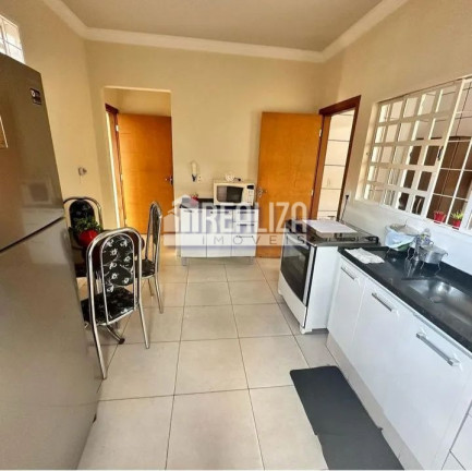 Imagem Casa com 4 Quartos à Venda, 500 m² em Conjunto Manoel Mendes - Uberaba Imagem Casa com 4 Quartos à Venda, 500 m² em Conjunto Manoel Mendes - Uberaba