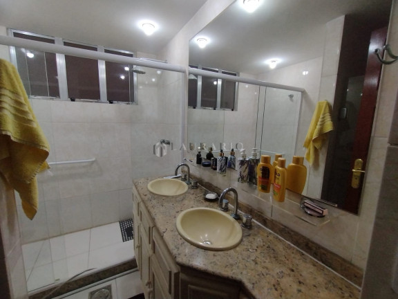 Imagem Apartamento com 3 Quartos à Venda, 210 m² em Copacabana - Rio De Janeiro