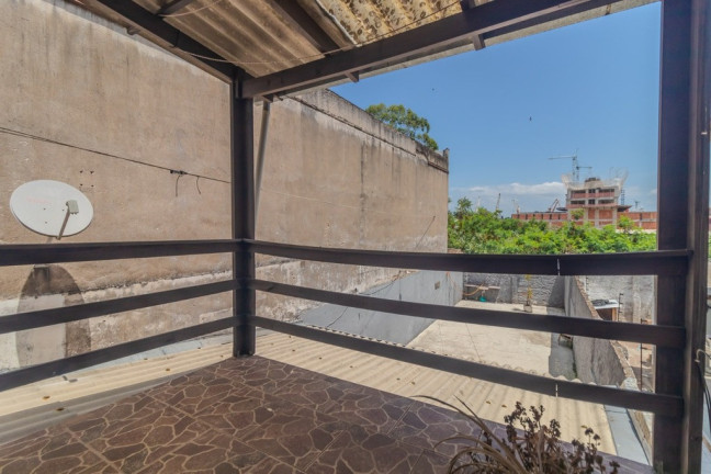 Imagem Casa com 3 Quartos à Venda, 160 m² em Floresta - Porto Alegre Imagem Casa com 3 Quartos à Venda, 160 m² em Floresta - Porto Alegre