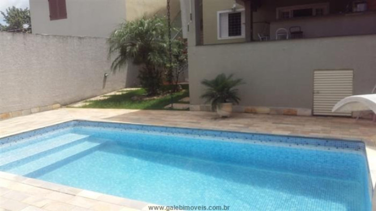 Casa com 4 Quartos à Venda, 320 m² em Vila Petrópolis - Atibaia