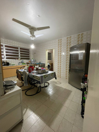 Imagem Casa com 3 Quartos à Venda, 400 m² em Centro - Itaqui