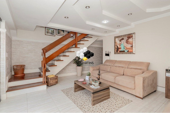 Imagem Casa com 8 Quartos à Venda, 430 m² em Partenon - Porto Alegre Imagem Casa com 8 Quartos à Venda, 430 m² em Partenon - Porto Alegre