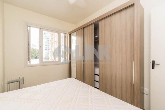 Imagem Apartamento com 2 Quartos à Venda, 70 m² em Moinhos De Vento - Porto Alegre