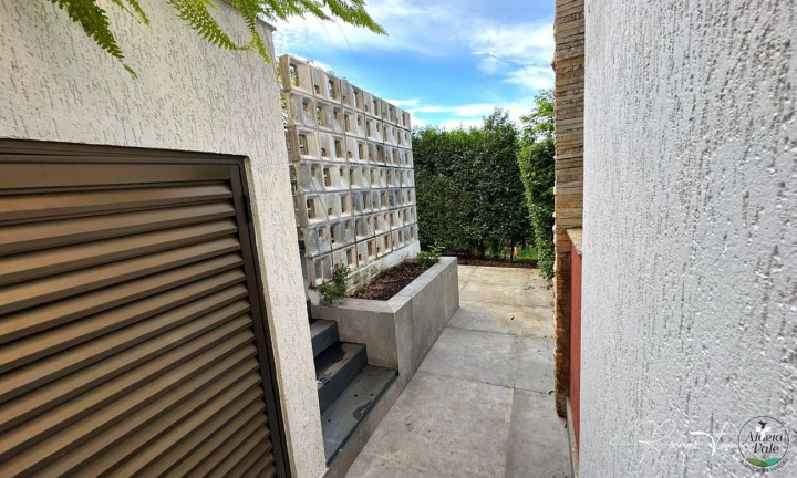Imagem Sobrado com 5 Quartos à Venda, 437 m² em Residencial Aldeia Do Vale - Goiânia