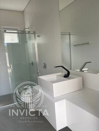 Imagem Casa de Condomínio com 5 Quartos à Venda, 400 m² em Ariribá - Balneário Camboriú