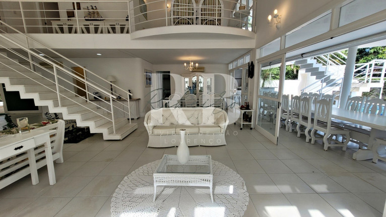 Imagem Imóvel com 6 Quartos à Venda,  em Riviera - Bertioga