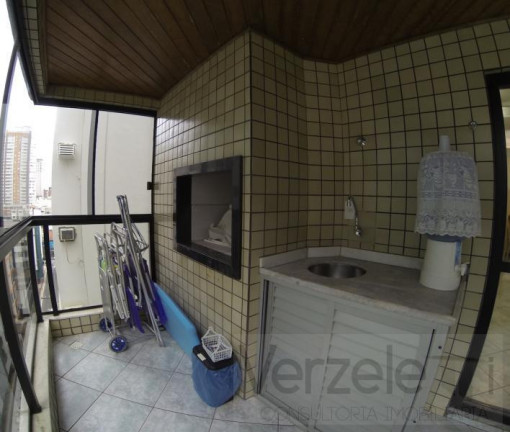 Imagem Apartamento com 2 Quartos à Venda, 90 m² em Centro - Balneário Camboriú