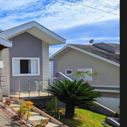 Casa com 3 Quartos à Venda, 360 m² em Condomínio Residencial Mantiqueira - São José Dos Campos