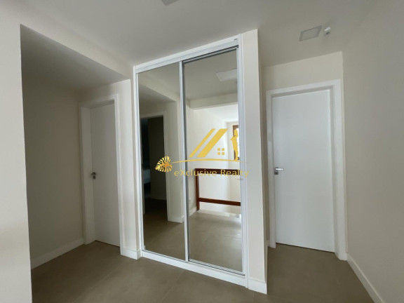 Imagem Imóvel com 6 Quartos à Venda, 450 m² em Guarajuba (monte Gordo) - Camaçari Imagem Imóvel com 6 Quartos à Venda, 450 m² em Guarajuba (monte Gordo) - Camaçari