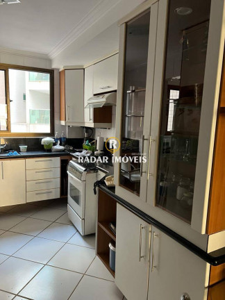 Imagem Apartamento com 3 Quartos à Venda, 200 m² em Algodoal - Cabo Frio