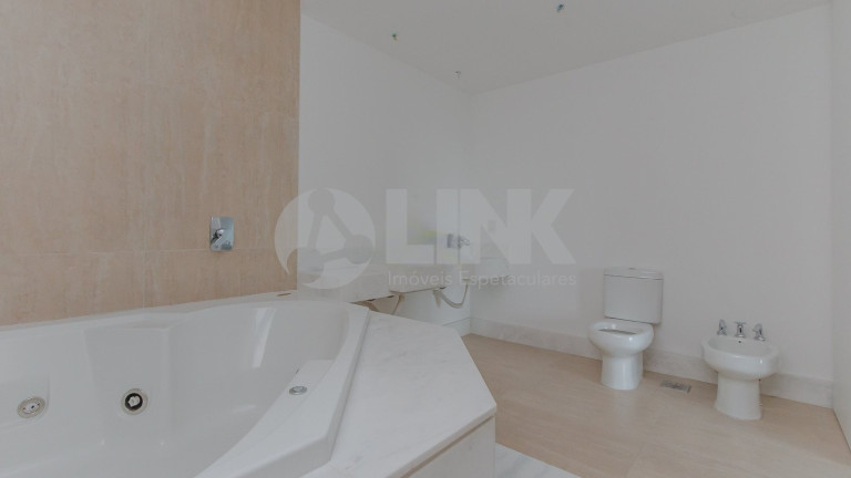 Imagem Apartamento com 3 Quartos à Venda, 227 m² em Jardim Europa - Porto Alegre Imagem Apartamento com 3 Quartos à Venda, 227 m² em Jardim Europa - Porto Alegre