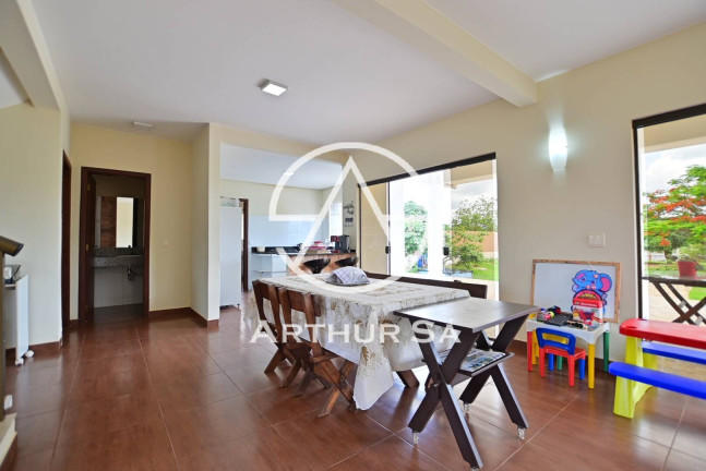 Imagem Casa com 4 Quartos à Venda, 1.600 m² em Lago Norte - Brasília Imagem Casa com 4 Quartos à Venda, 1.600 m² em Lago Norte - Brasília