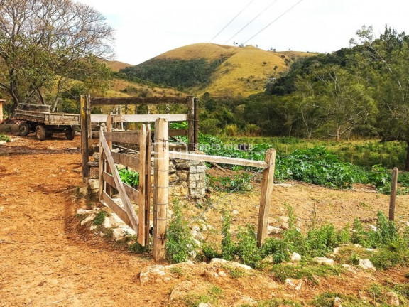 Imagem Imóvel com 2 Quartos à Venda, 1 m² em Três Barras - Cachoeira Paulista