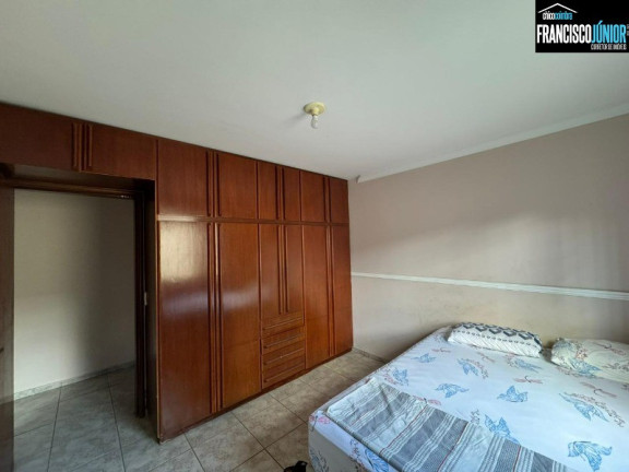 Imagem Casa com 3 Quartos à Venda, 326 m² em Setor Bueno - Goiânia Imagem Casa com 3 Quartos à Venda, 326 m² em Setor Bueno - Goiânia