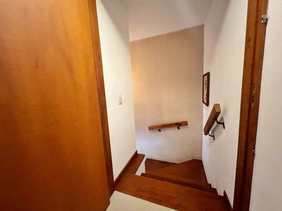 Imagem Casa de Condomínio com 5 Quartos à Venda, em Charitas - Niterói Imagem Casa de Condomínio com 5 Quartos à Venda, em Charitas - Niterói