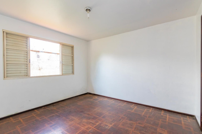 Imagem Casa com 3 Quartos à Venda, 150 m² em Juvevê - Curitiba