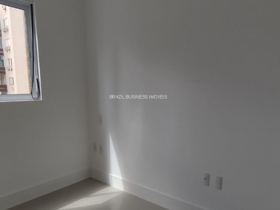 Imagem Imóvel com 3 Quartos à Venda, 112 m² em Centro - Balneário Camboriú