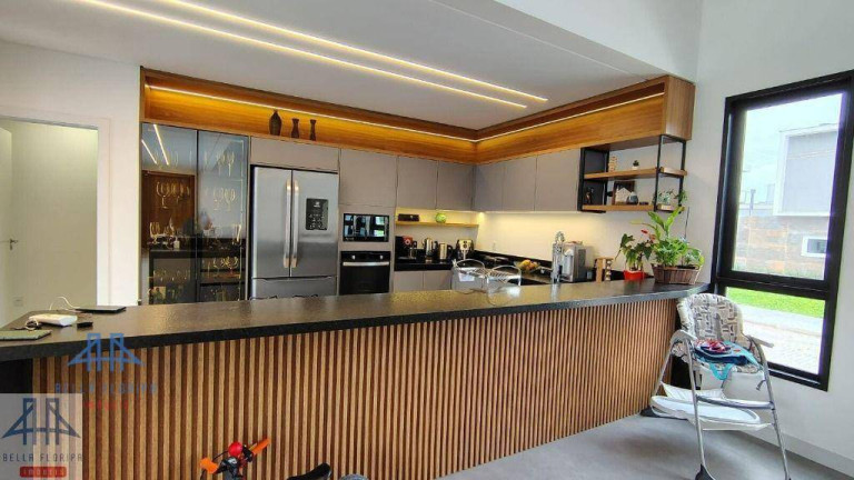 Imagem Casa com 4 Quartos à Venda, 342 m² em Ratones - Florianópolis Imagem Casa com 4 Quartos à Venda, 342 m² em Ratones - Florianópolis