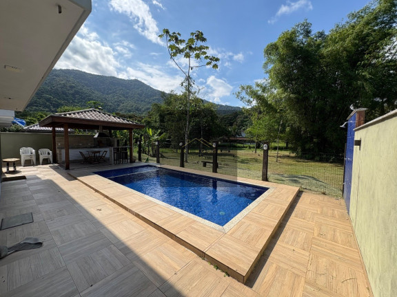 Imagem Casa com 6 Quartos à Venda, 300 m² em Lagoinha - Ubatuba Imagem Casa com 6 Quartos à Venda, 300 m² em Lagoinha - Ubatuba